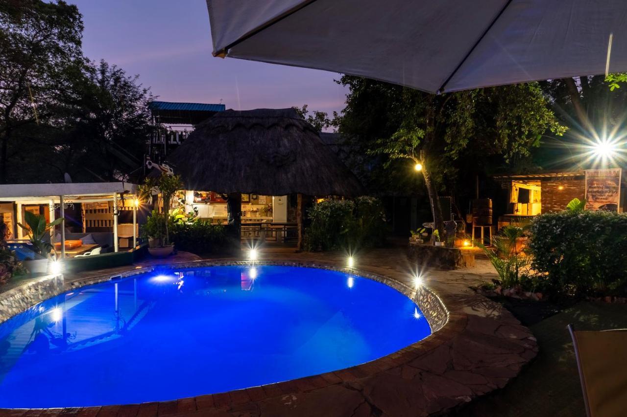 Victoria Falls Backpackers Lodge- Camp Sites Luaran gambar