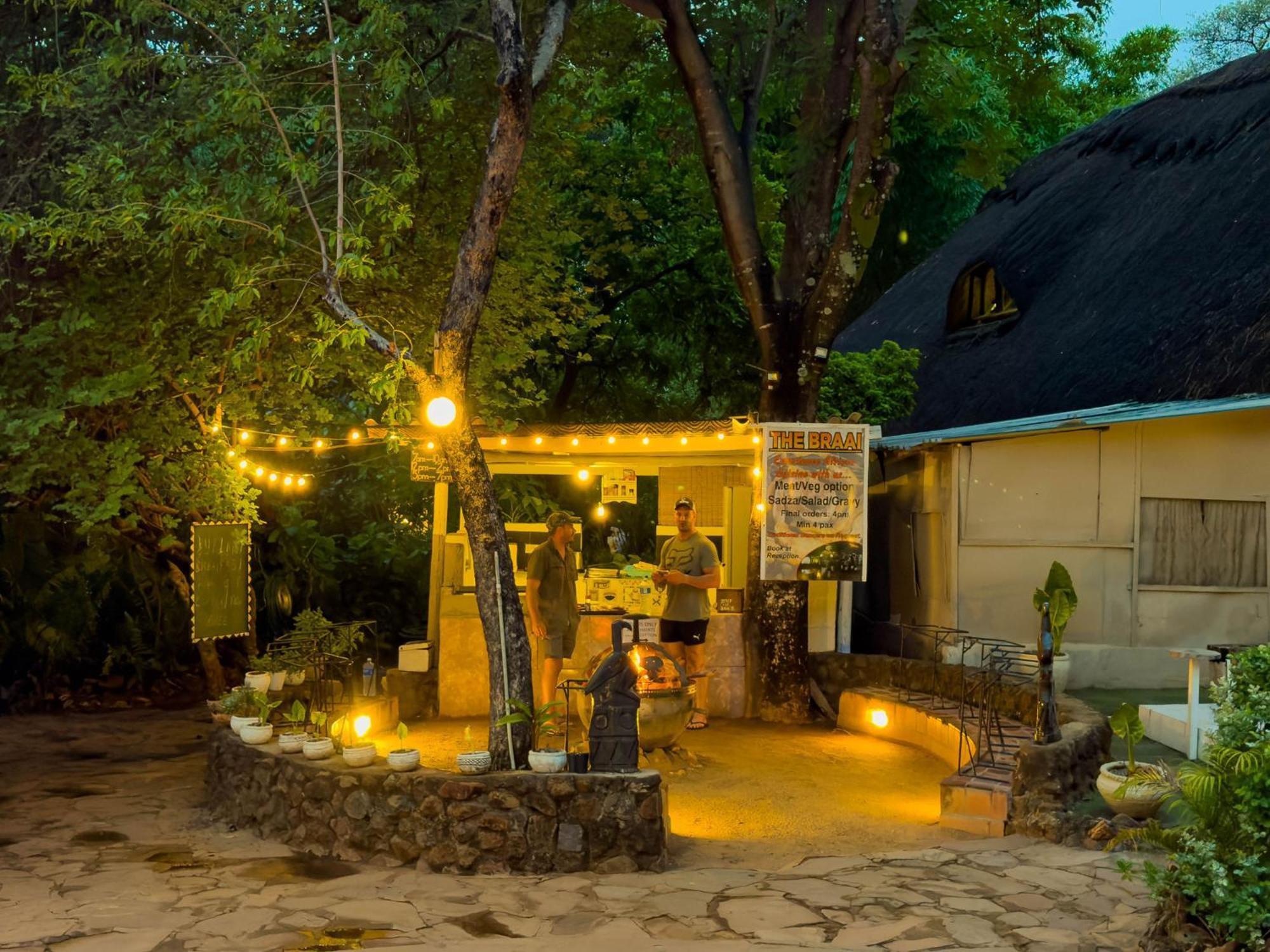 Victoria Falls Backpackers Lodge- Camp Sites Luaran gambar